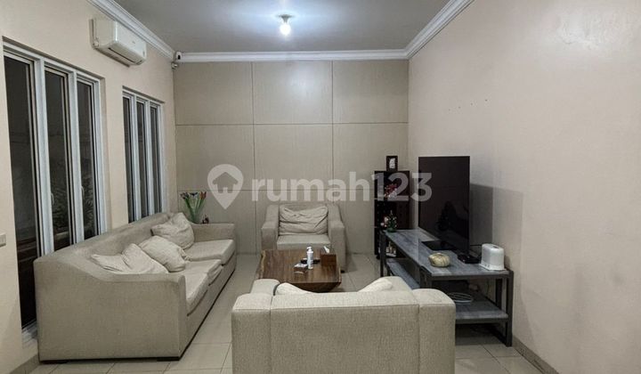 Murah! Rumah 2.Lantai Siap Huni Dalam Cluster Royal Gading Mansion Kelapa Gading 2