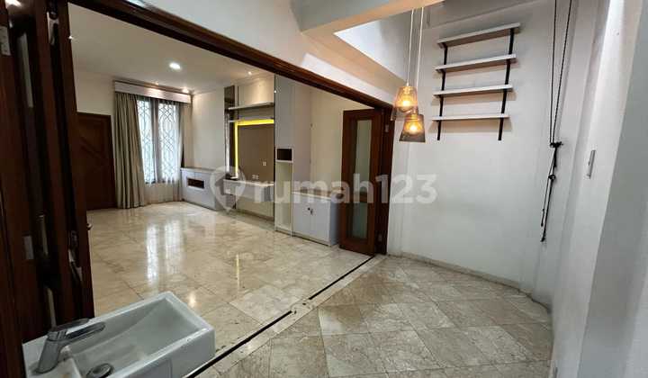 Cheap! Quick Sale Minimalist Luxury 2-Story White Wood House 2