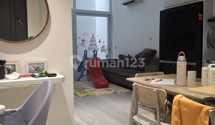 Rumah Mknimalis Full Furnished.3.lantai Kelapa Gading Permai