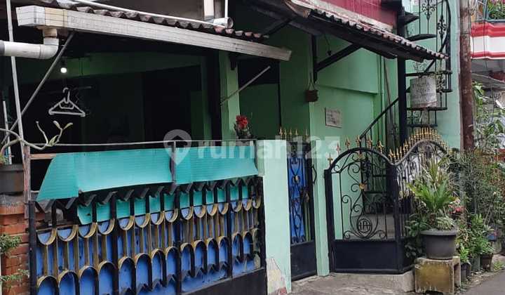 2-Story House with SHM in DKI Regional Government Complex, Pondok Kelapa