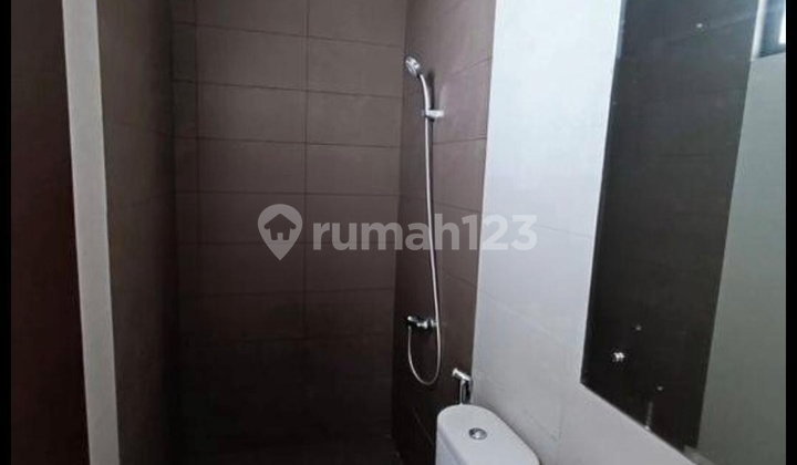 Rumah 2 Lantai Dikawasan Mandiri 5Kt di Summarecon Bekasi 2