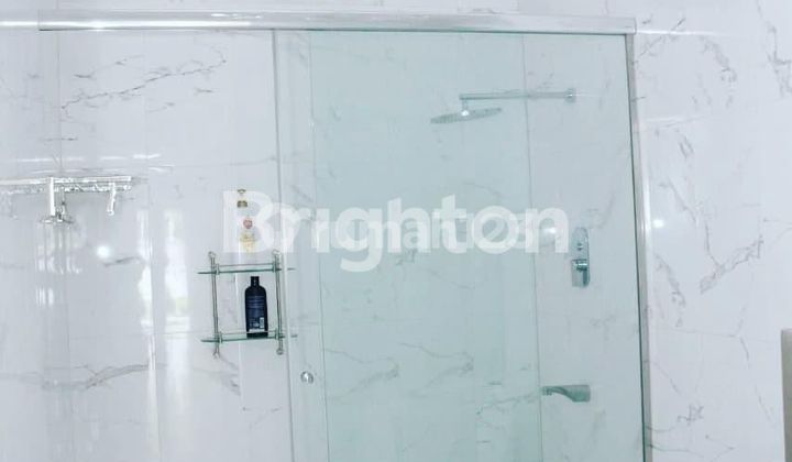 RUMAH MEWAH BERGAYA EROPA, FULL FURNISH, DI KOMPLEK BILLIMOON JAKARTA TIMUR 2