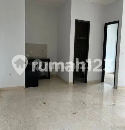 Rumah 2 Lantai 8x15 Bagus di Golf Island , Jakarta Utara 2