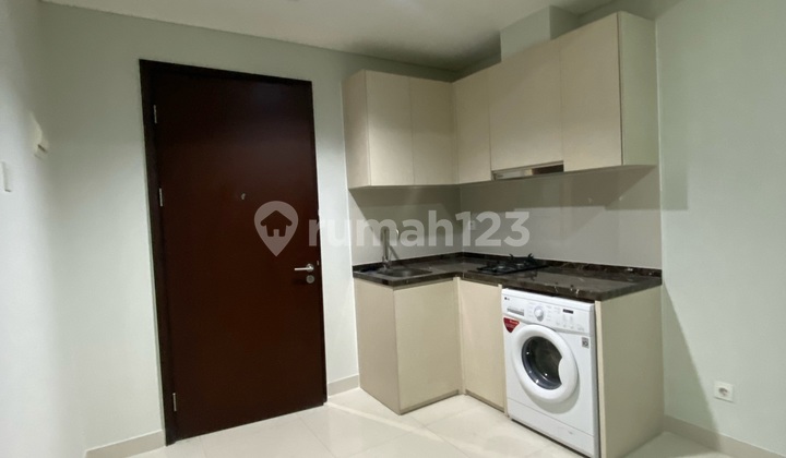 Puri Mansion Apartment Type 3 Bedrooms Size 68m² Semi Furnished West Jakarta 2