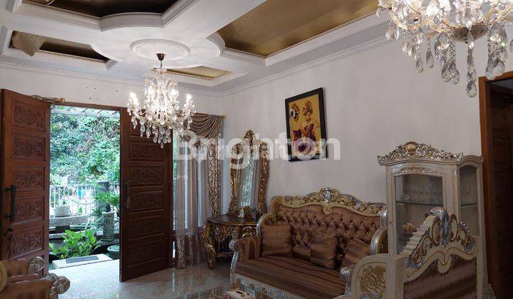 Rumah Cantik Full Furnished Harapan Indah 2