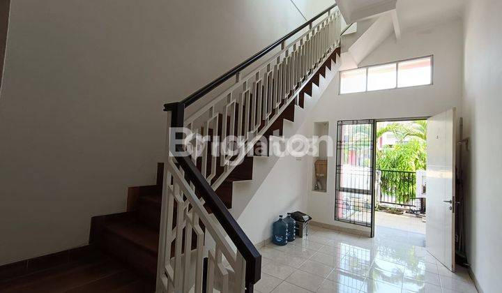 Rumah 2lantai Semi furnished di Harapan Indah 2 2