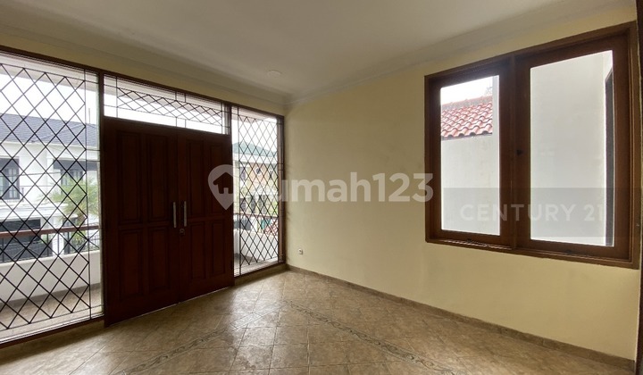 Spacious Ready-to-Live House in Hang Lekir for Residence or Office 2