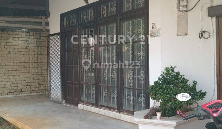 Investasi Bagus, Rumah Lama Bisa Dibangun Kos, Lokasi Stategis  1