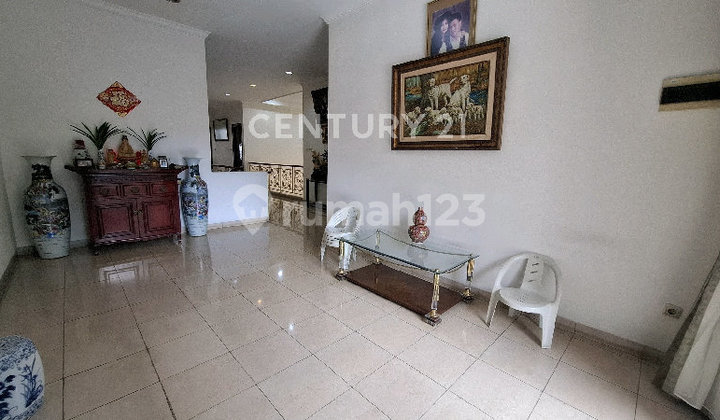 Rumah Rapi Siap Huni 2¼ LT di Lokasi Premium Kebayoran Baru Jkt 2