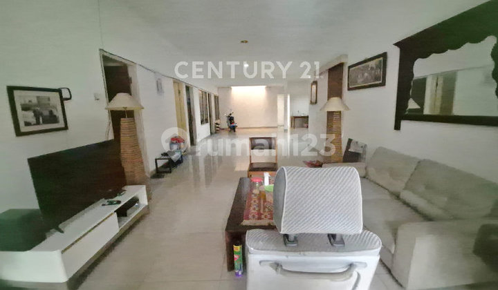 Limited, Dijual 2 Rumah 1 Lahan Area Melawai, Akses 2 Arah 2