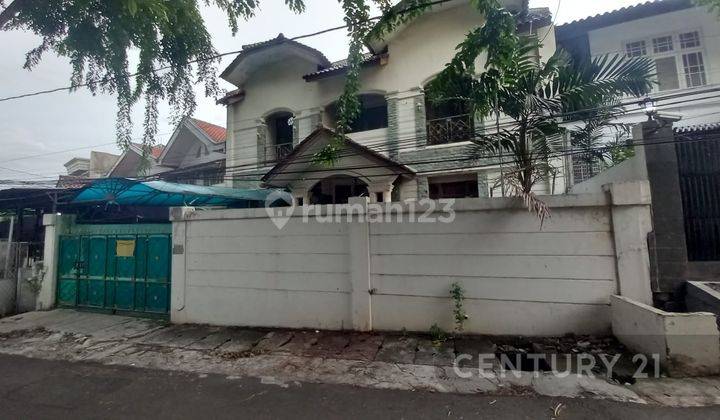 Rumah 2 Lantai + Basement Luas Bagus Di Tebet Jakarta Selatan 2