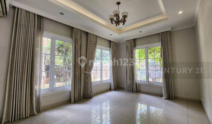 Rumah Dengan Open Layout, Lingkungan Asri Di Kuningan 1