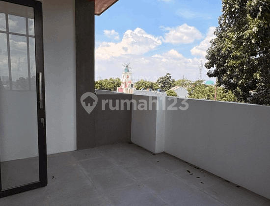 Ruko Eksklusif  Di Lokasi Premium Jakarta Selatan Siap Huni 2