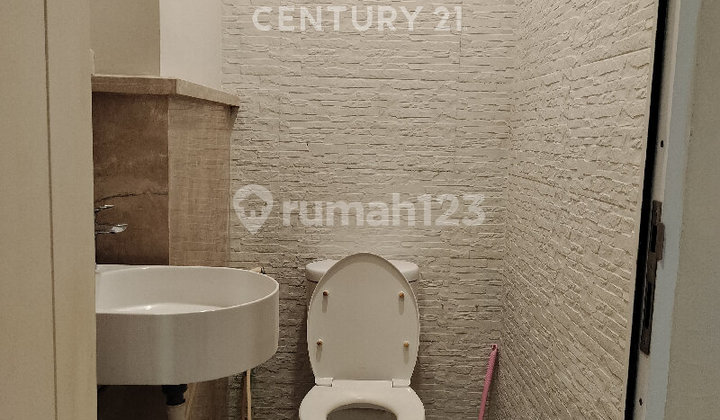 House for Sale Ready to Occupy in South Jakarta 2