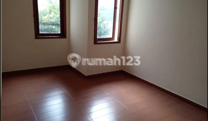 Rumah 2 Lantai Siap Huni Dalam Komplek Di Lebak Bulus Jaksel 2