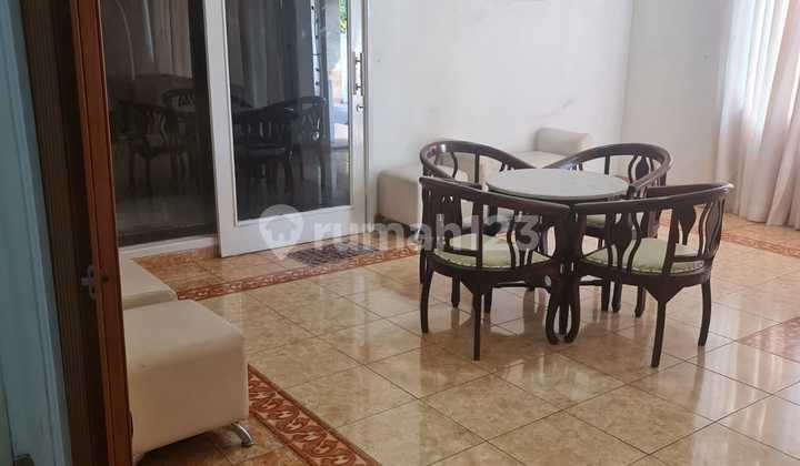 Rumah 2 Lantai di Komplek Perumahan Elite Jakarta Selatan. 2