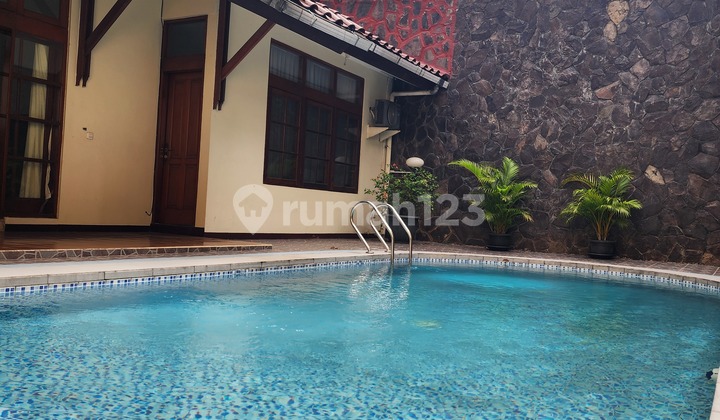 Rumah Homey Di Lokasi Strategi Dekat  Mega Kuningan, Jak Sel. 