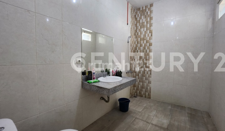 Turun Harga Dibawah Pasaran, Jual Cepat, Baru Renov, Siap Huni  2