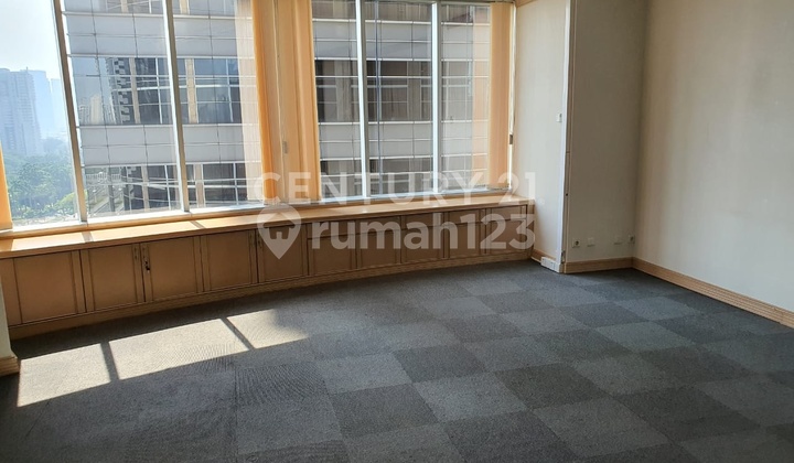 Ready-to-Use Office Space in Sudirman, Best Price, Semi-Furnished Ready-to-Use Office Space in Sudirman, Best Price, Semi-Furnished