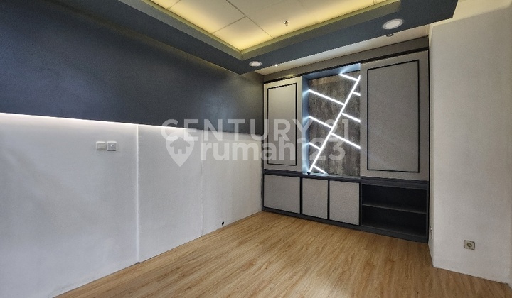 Ready to Use, Office Space with Spacious Layout in Sudirman Ready to Use, Office Space with Spacious Layout in Sudirman