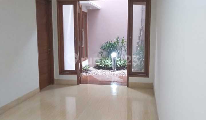 Dijual Rumah Siap Huni Di Daerah Kemang Jakarta Selatan 2