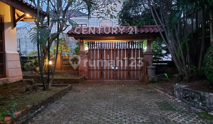 For Sale Classic House 7 Bedrooms Near Desari Cinere Toll Road 2