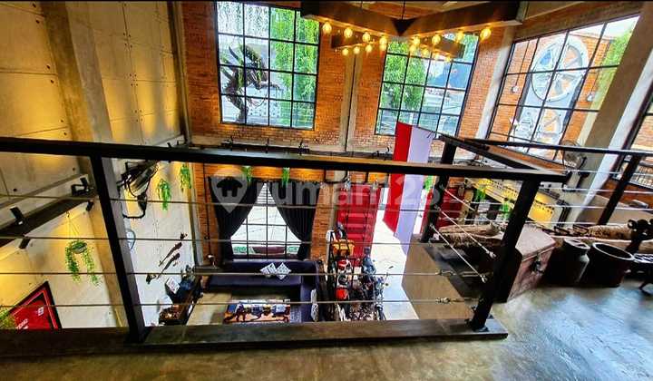 Rumah Dg Konsep Industrial di Kawasan Elite Setiavudi Jaksel 2