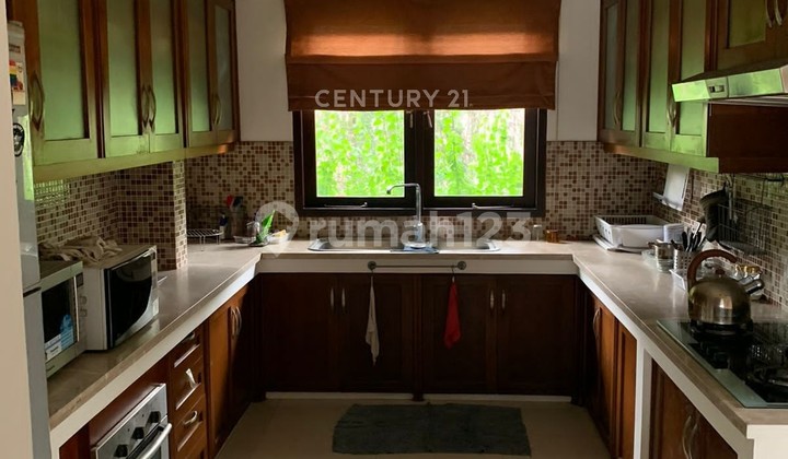 Rumah 2 Lantai Di  Kawasan Elite Design Modern 2