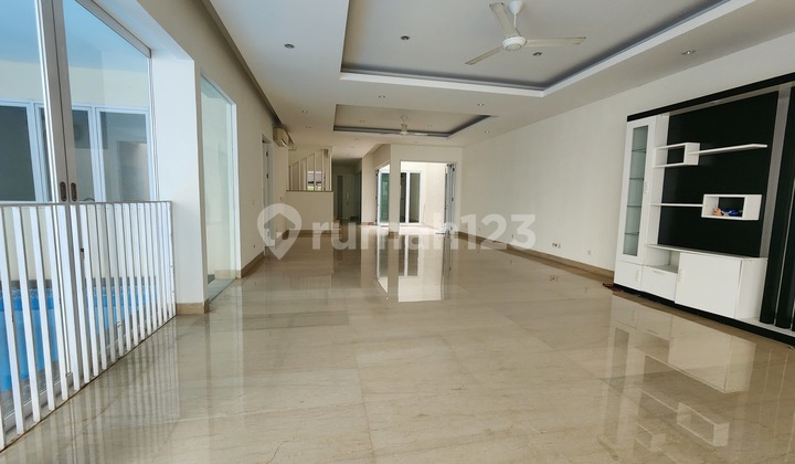 Balinese Style House in a Compound in Pejaten Barat, South Jakarta 2