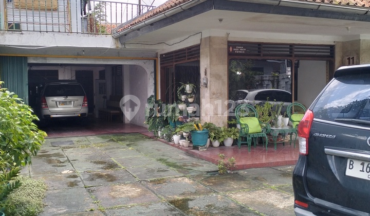 Rumahasri in Central Bogor Behind Hotel Salak, Bogor 2