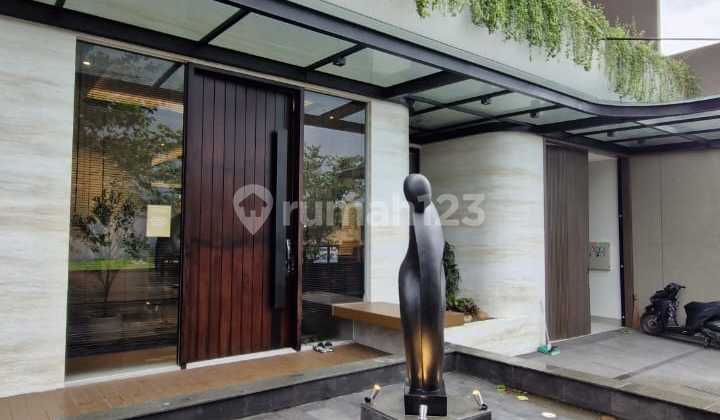 Dijual Rumah Mewah Baru di Graha Famili Type Berry Hill 2