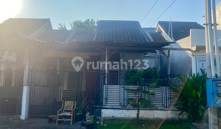 For Sale Cheap Puri Safira De Armila House, Menganti, Gresik 1