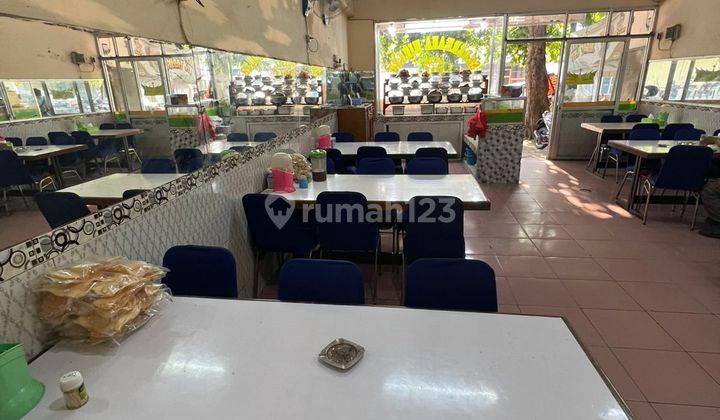 Rumah 3 Lantai Bagus Unfurnished SHM di Petojo Utara, Jakarta Pusat 2