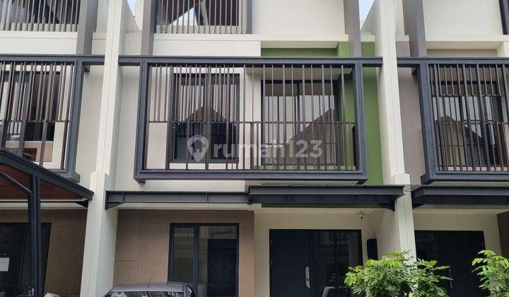 Dijual Rumah Brand New 3 Lantai di Summarecon Serpong Cluster Leonora Siap Huni  1