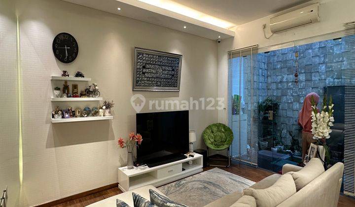 Rumah Modern Minimalis Istimewa Di Gegerkalong 2