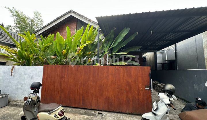 Minimalist House 1st Floor Located in Buduk Near Dalung Canggu Minimalist House 1st Floor Located in Buduk Near Dalung Canggu