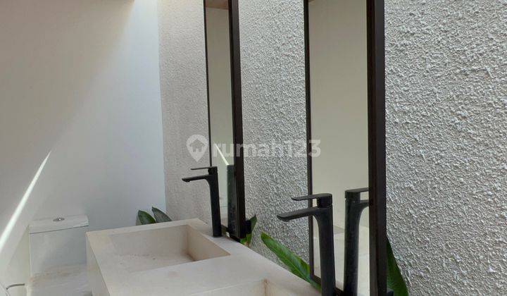 Lease Hold Villa New 30 Year Term Sanur Baru Furnished HGB - Building Use Rights 2