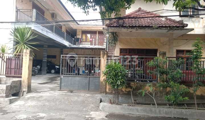 Kos-kosan 2 Lantai + Rumah Lokasi Pakerisan Kos-kosan 2 Lantai + Rumah Lokasi Pakerisan