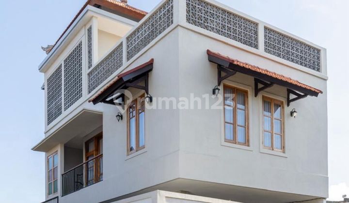 ✨ Modern Industrial Touch Villa In Denpasar ✨