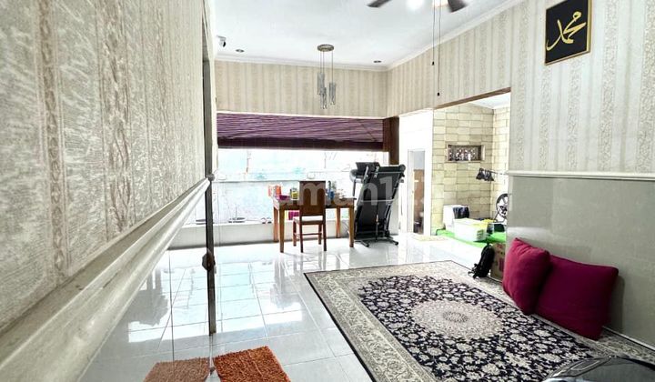 For Sale 2-Storey House
Location Grand Srikandi Mansion Housing, Munggu For Sale 2-Storey House
Location Grand Srikandi Mansion Housing, Munggu