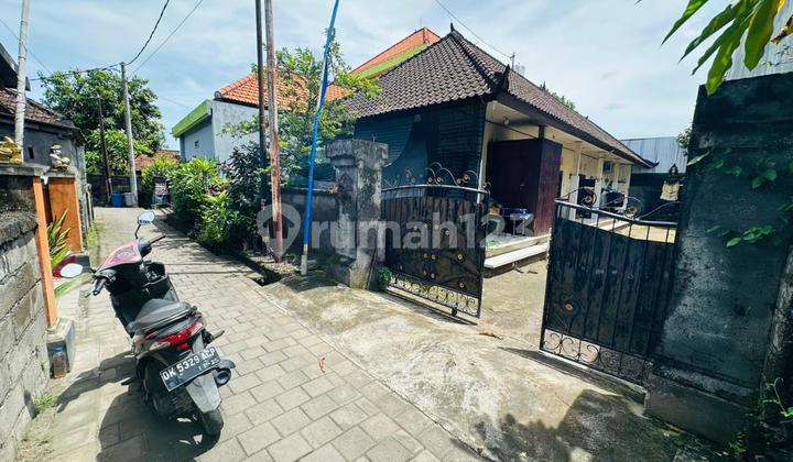 1st Floor Kost Located on Sedap Malam Street, Denpasar 2