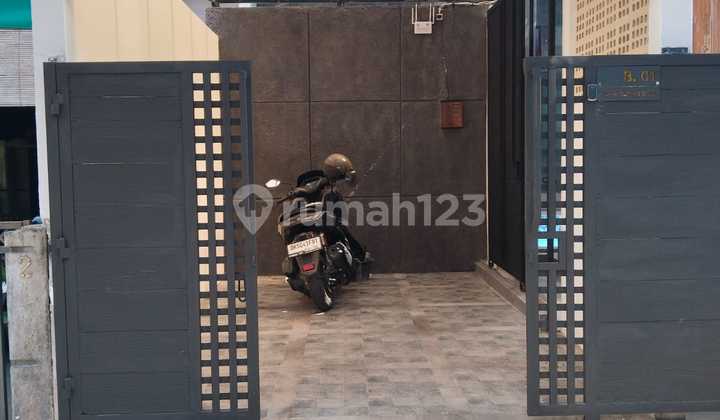 For Sale Villa in Taman Jimbaran Housing Complex, Jl. Taman Jimbaran No.10, Jimbaran, South Kuta, Badung, Bali, Indonesia, 80361, Jimbaran 145.0 m² Freehold Certificate