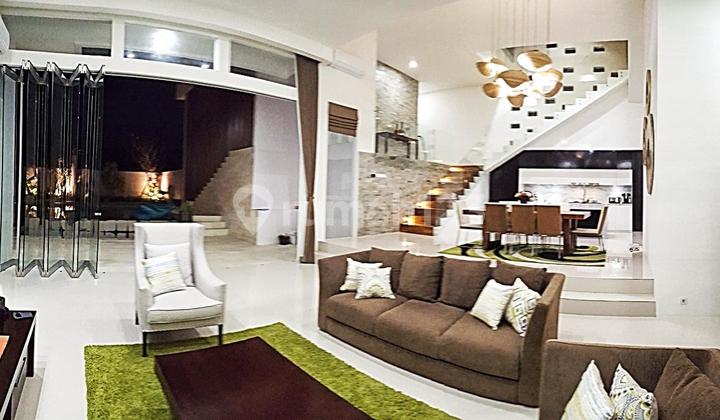 Multi-Level Modern Tropical Luxury Villa - Direct Owner Multi-Level Modern Tropical Luxury Villa - Direct Owner