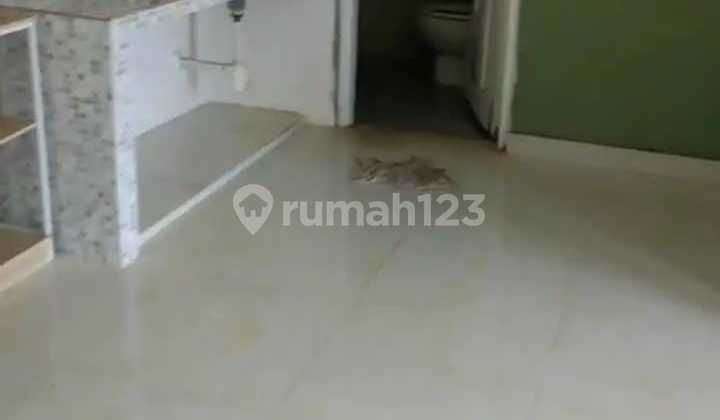 Single-Story House Strategically Located on Teuku Umar Street