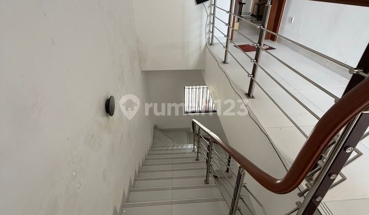 Rumah Lantai 2 Lokasi di Jln Tukad Balian Renon Denpasar Selatan 2