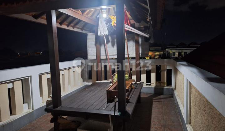 Di jual rumah mewah lantai 3 
Lokasi di simpang enam Jl Teuku Umar denpasar
 2