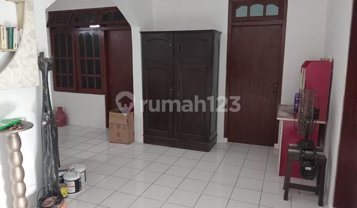 Di jual rumah lantai 2
Lokasi di pulau moyo pedungan denpasar selatan 2