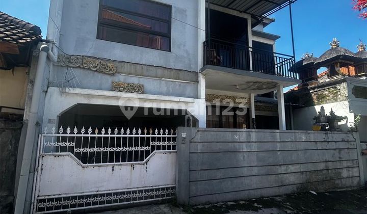 Rumah di Jalan Gunung Talang Padang Sambian Denpasar Barat