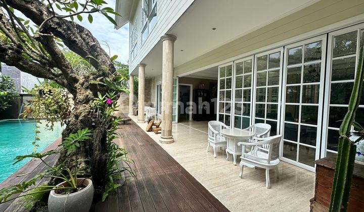 Freehold Villa at Toko Bali Thrift Shop Kerobokan, Jl. Raya Kerobokan Kelod, Kerobokan Kelod, North Kuta, Badung, Bali, Indonesia, 80361, Kerobokan 725.0 m² Certificate of Ownership (SHM)