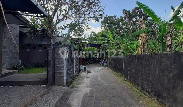 Minimalist House 1st Floor Located on Jalan Cepaka Dalung Padonan
